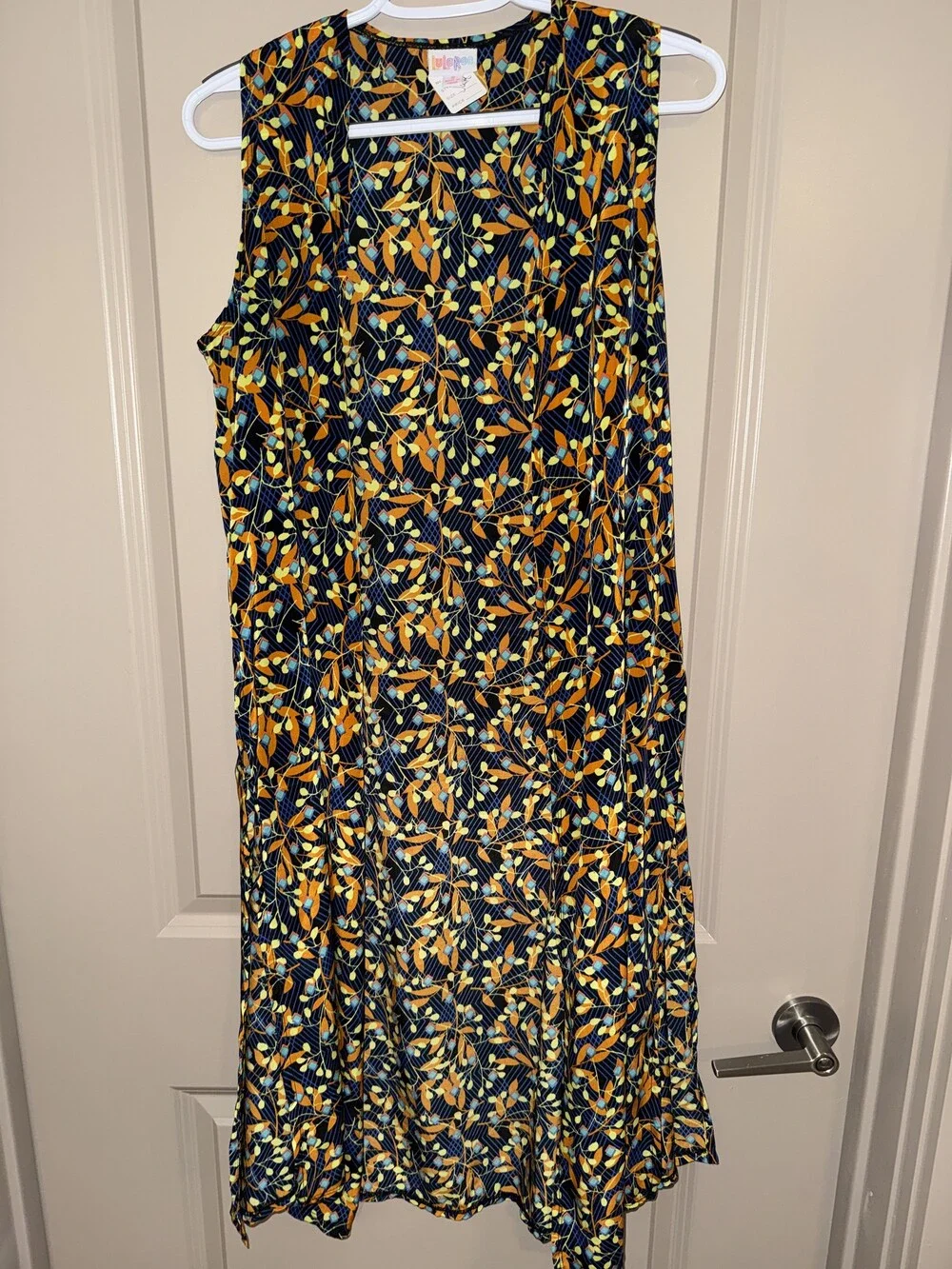 LuLaRoe Sleeveless Floral Shawl Size S